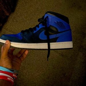 Jorden 1 it cool u can buy it